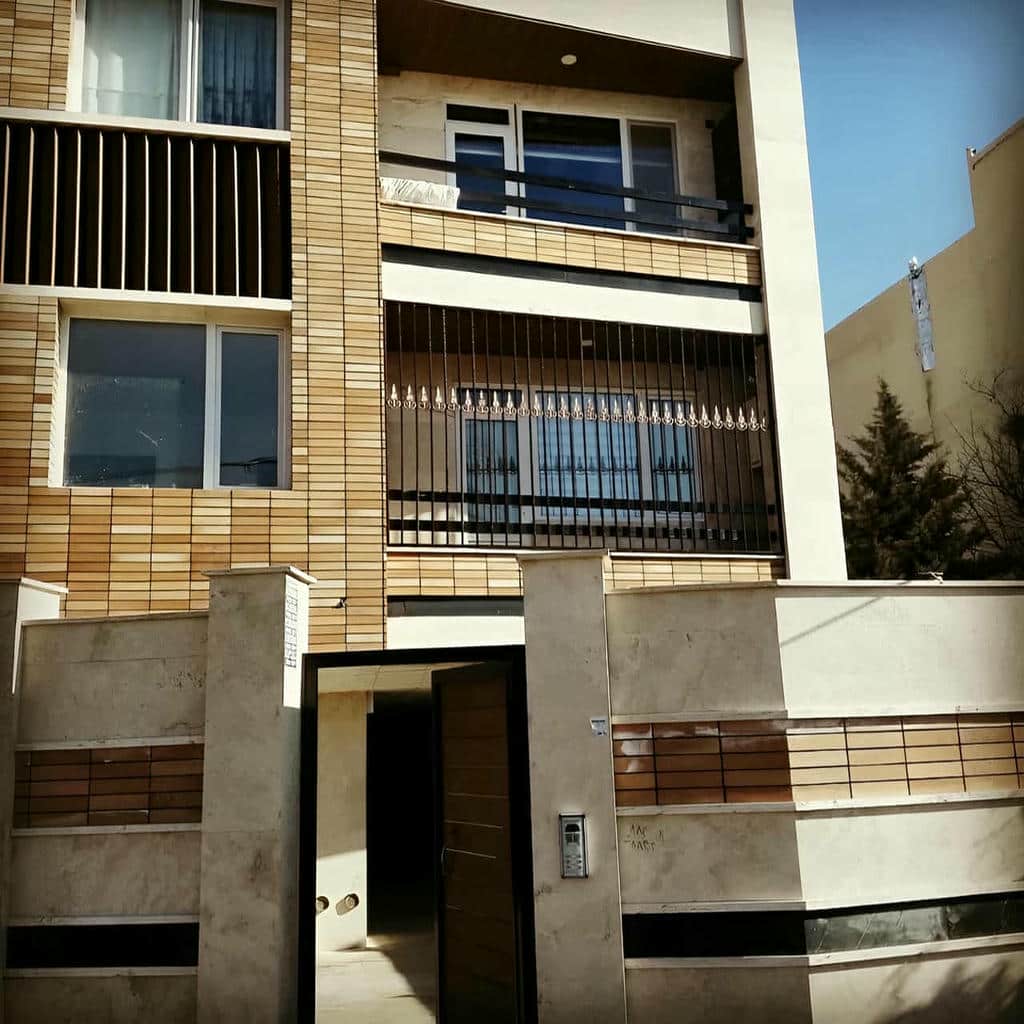 طرح حفاظ پنجره مدرن لوزی با رنگ مشکی مات