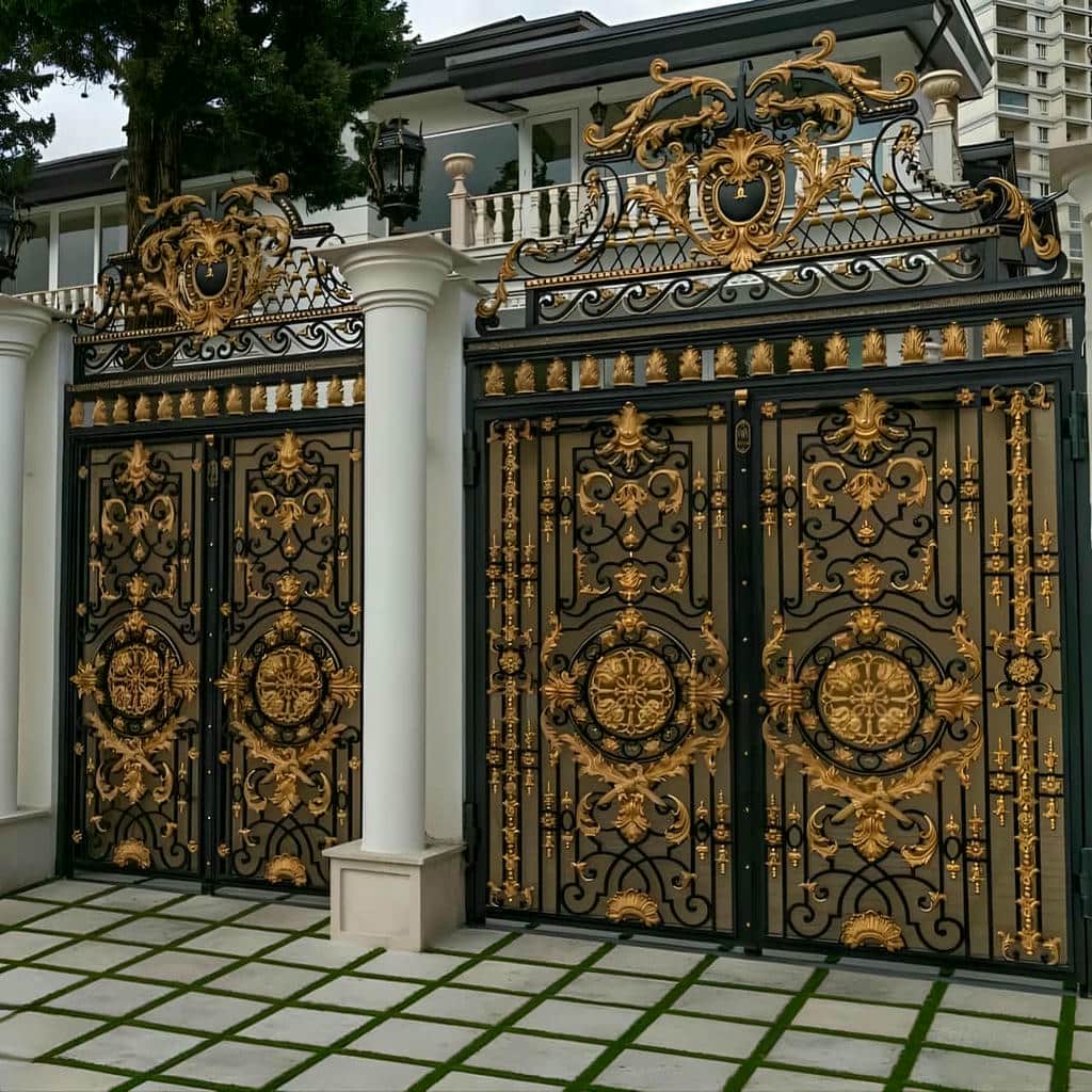 خرید درب ویلایی حفاظ دار ورودی برای نمای ورودی ویلا