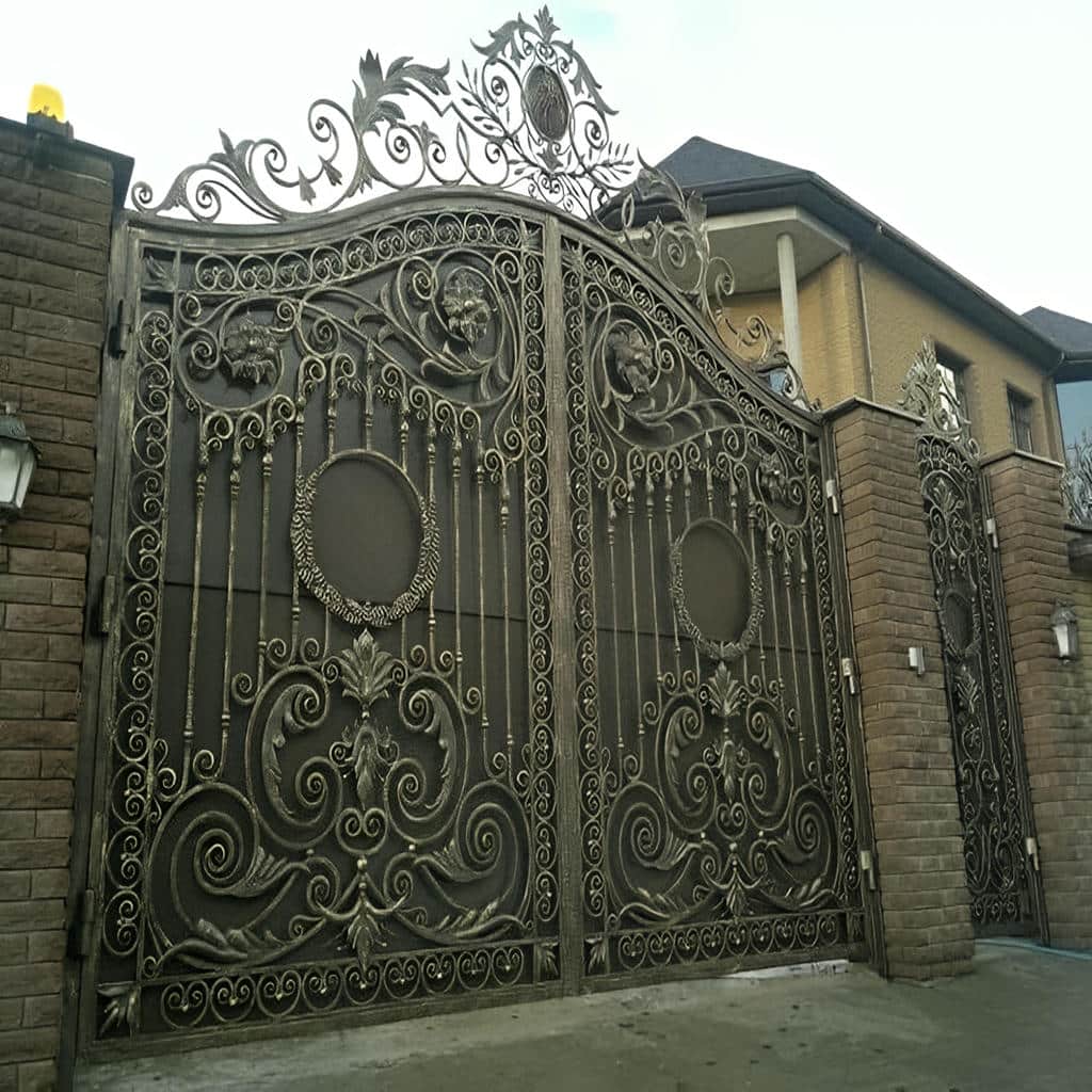 14 مدل درب حیاط پانل دار