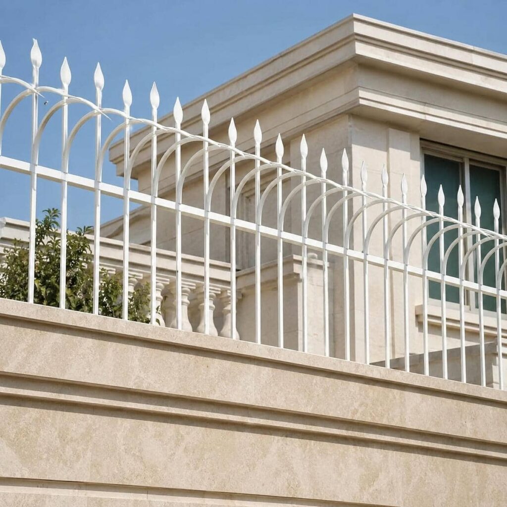 خرید حفاظ دیوار مدرن خطی با رنگ هماهنگ نما