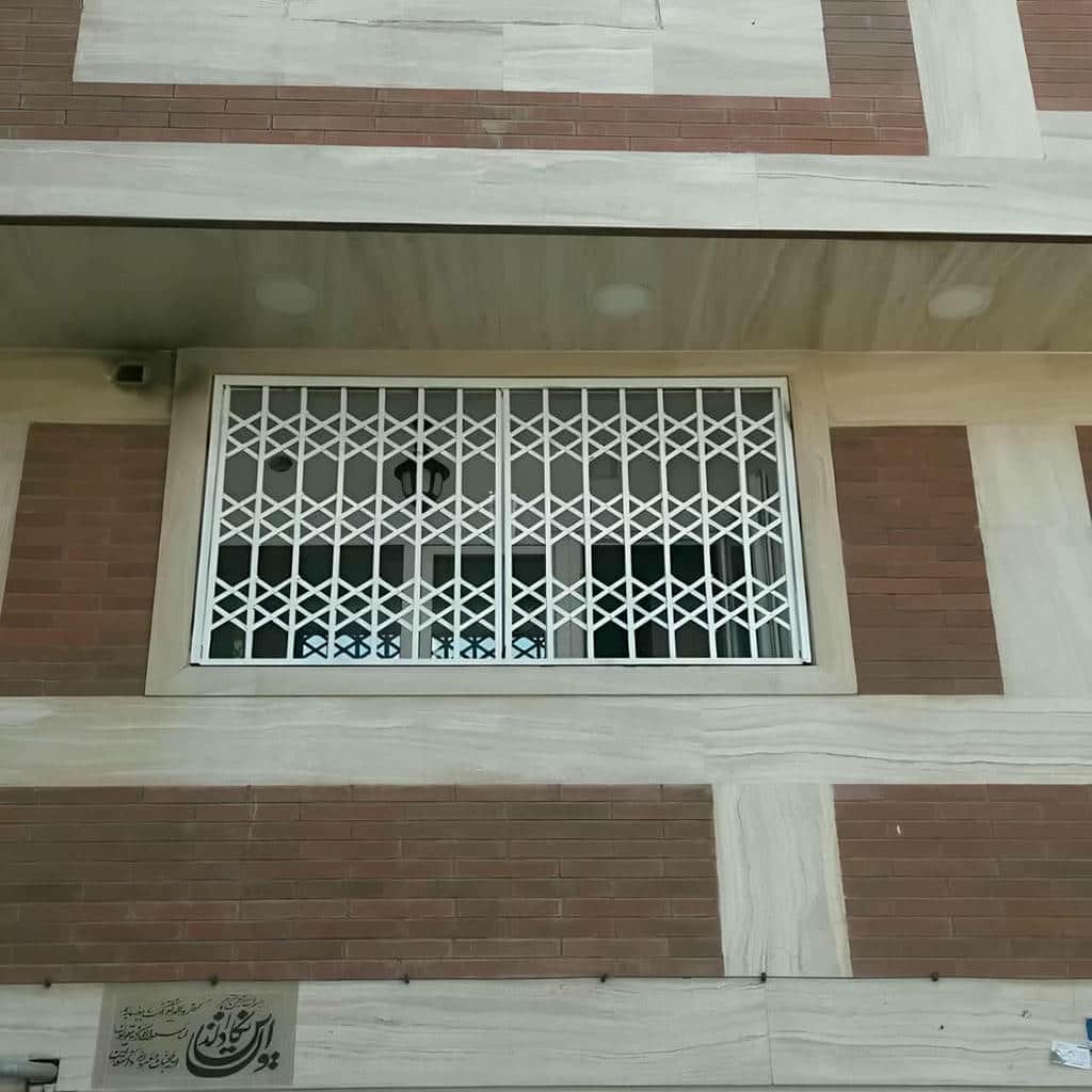 طرح شبکه هندسی حفاظ پنجره ریلی بازشو برای نمای ساختمان