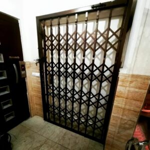 8 مدل درب آکاردئونی چهار گل لوزی