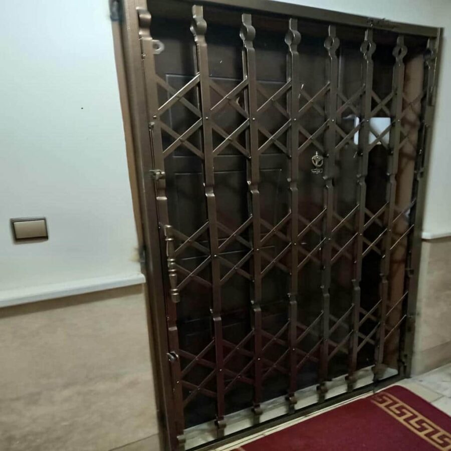محاسبه قیمت نرده و محافظ آکاردئونی