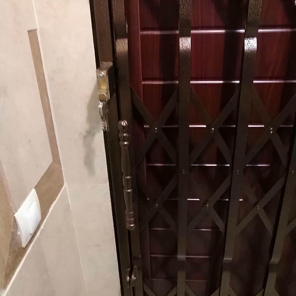 مرکز فروش درب آکاردئونی آپارتمان سفارشی برای فضاهای محدود و کم عرض
