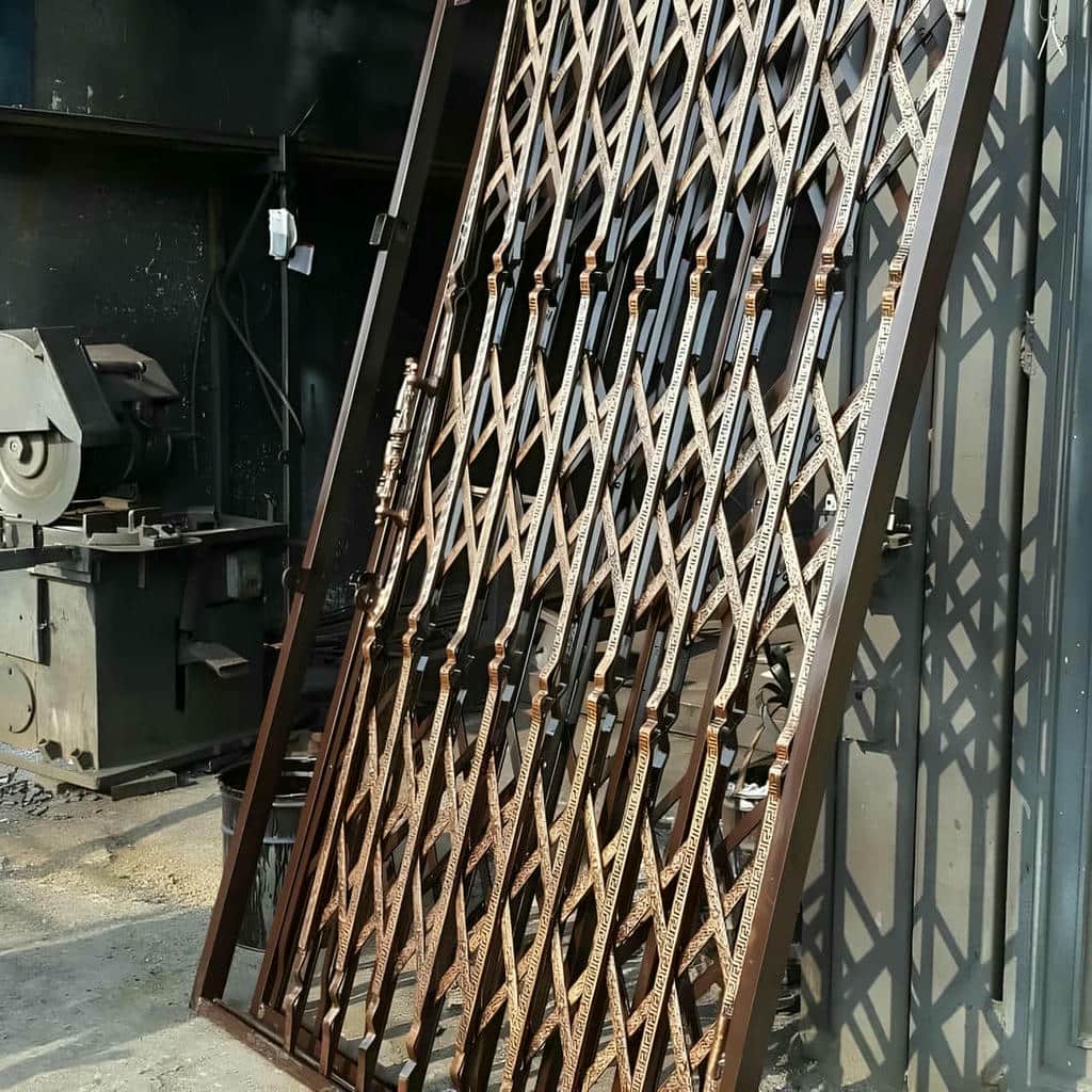 مرکز فروش مستقیم درب آکاردئونی مناسب ویلا و باغ