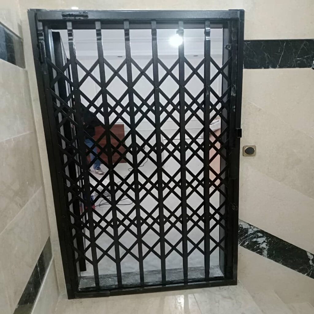 حفاظ ضربدری آکاردئونی با قفل مناسب