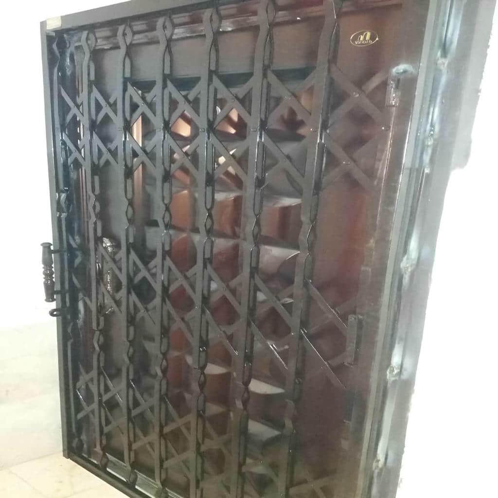حفاظ متحرک با بدنه مقاوم و طراحی کاربردی