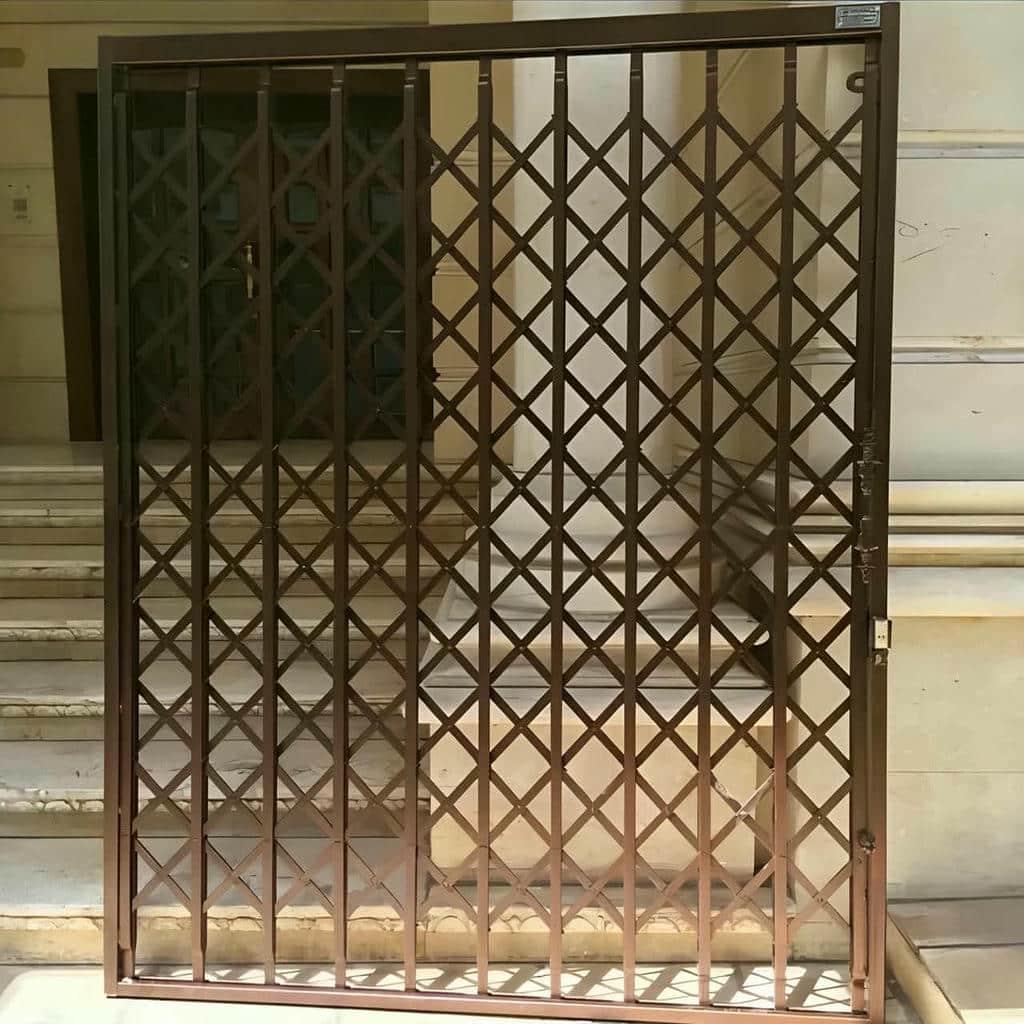 نرده آکاردئونی با متریال باکیفیت