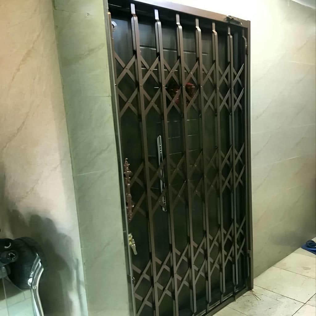 حفاظ درب ضد سرقت فلزی با ساختار مقاوم