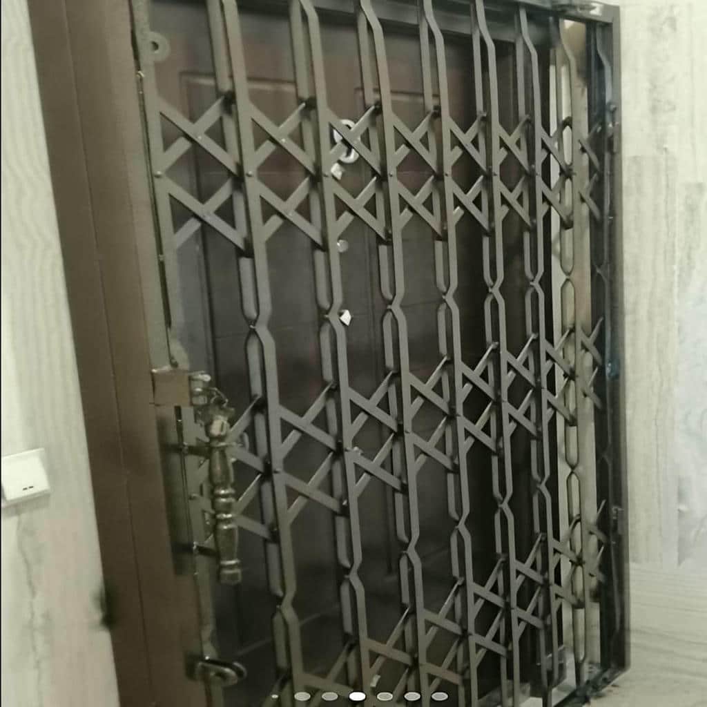 گارد درب آپارتمان ساختار فلزی بادوام