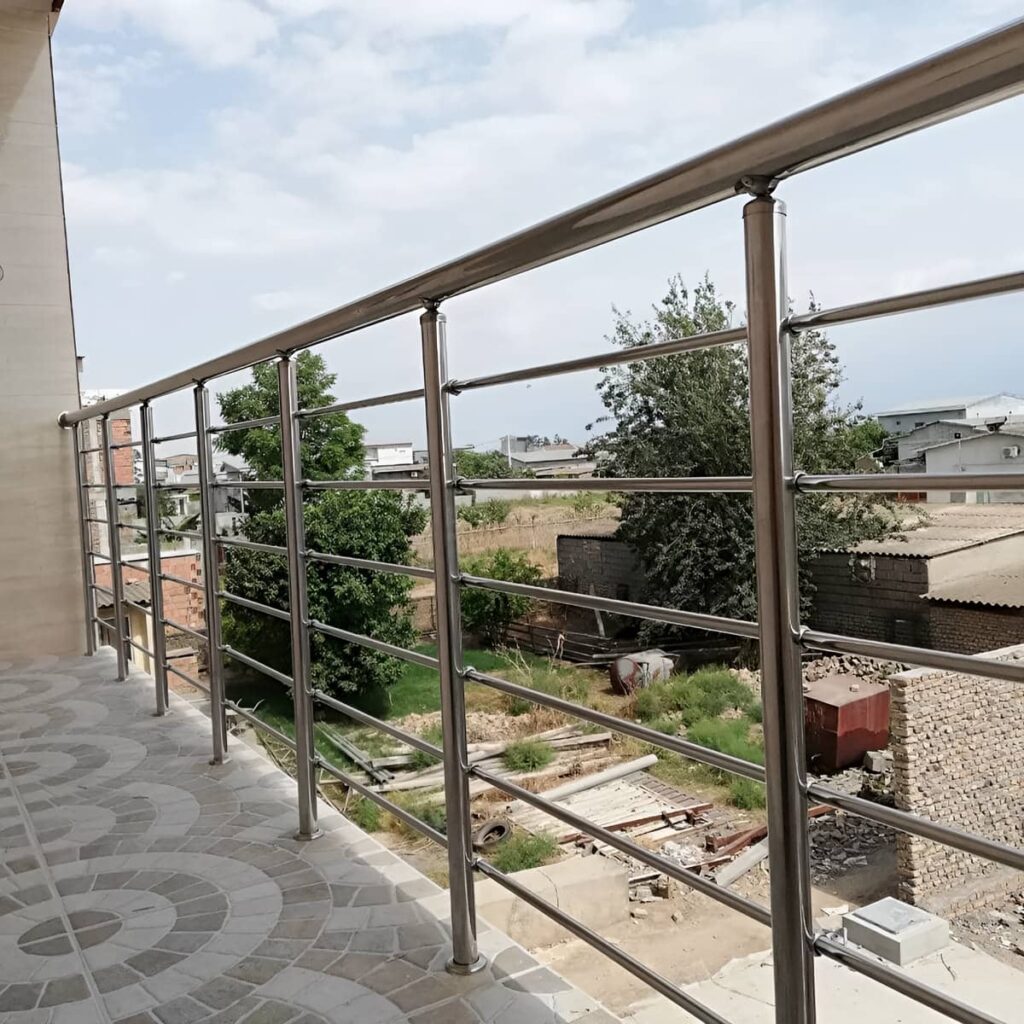 نرده مدرن بالکن با پوشش مقاوم
