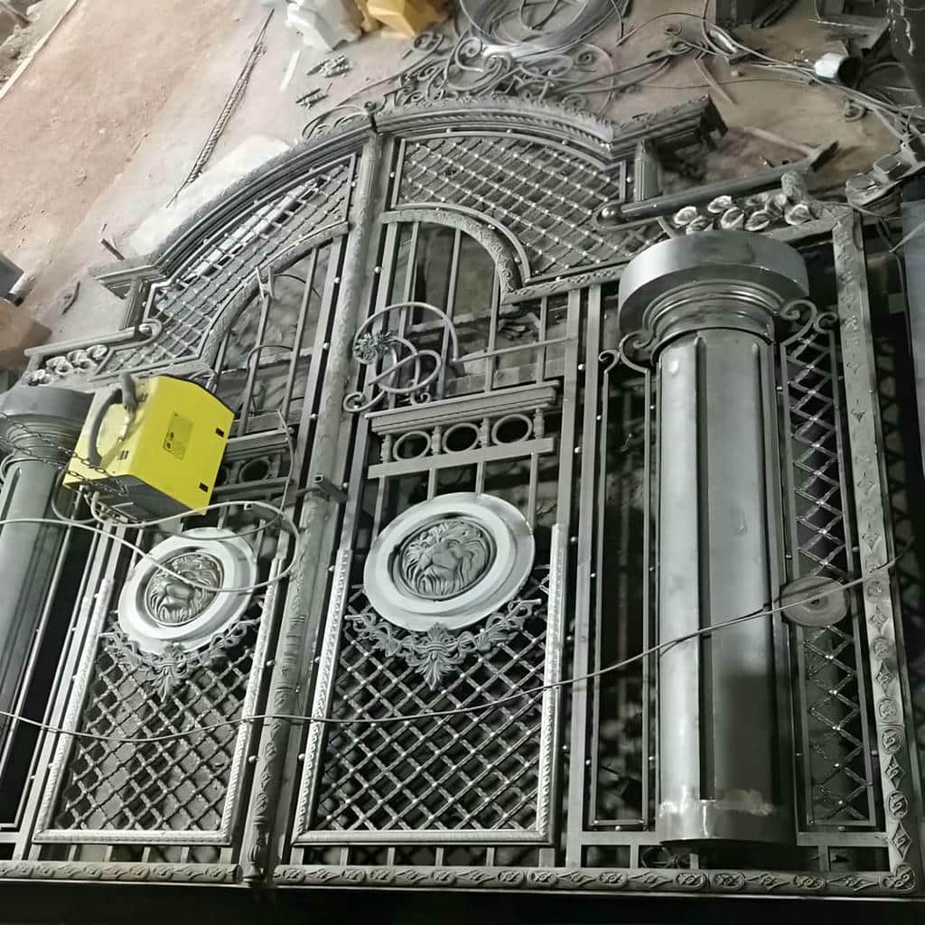 درب باغی با پوشش رنگ بادوام