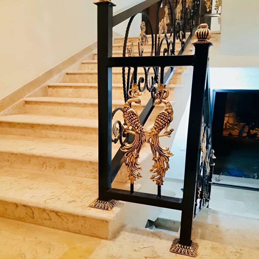 نرده فرفورژه بالکن با پوشش رنگی
