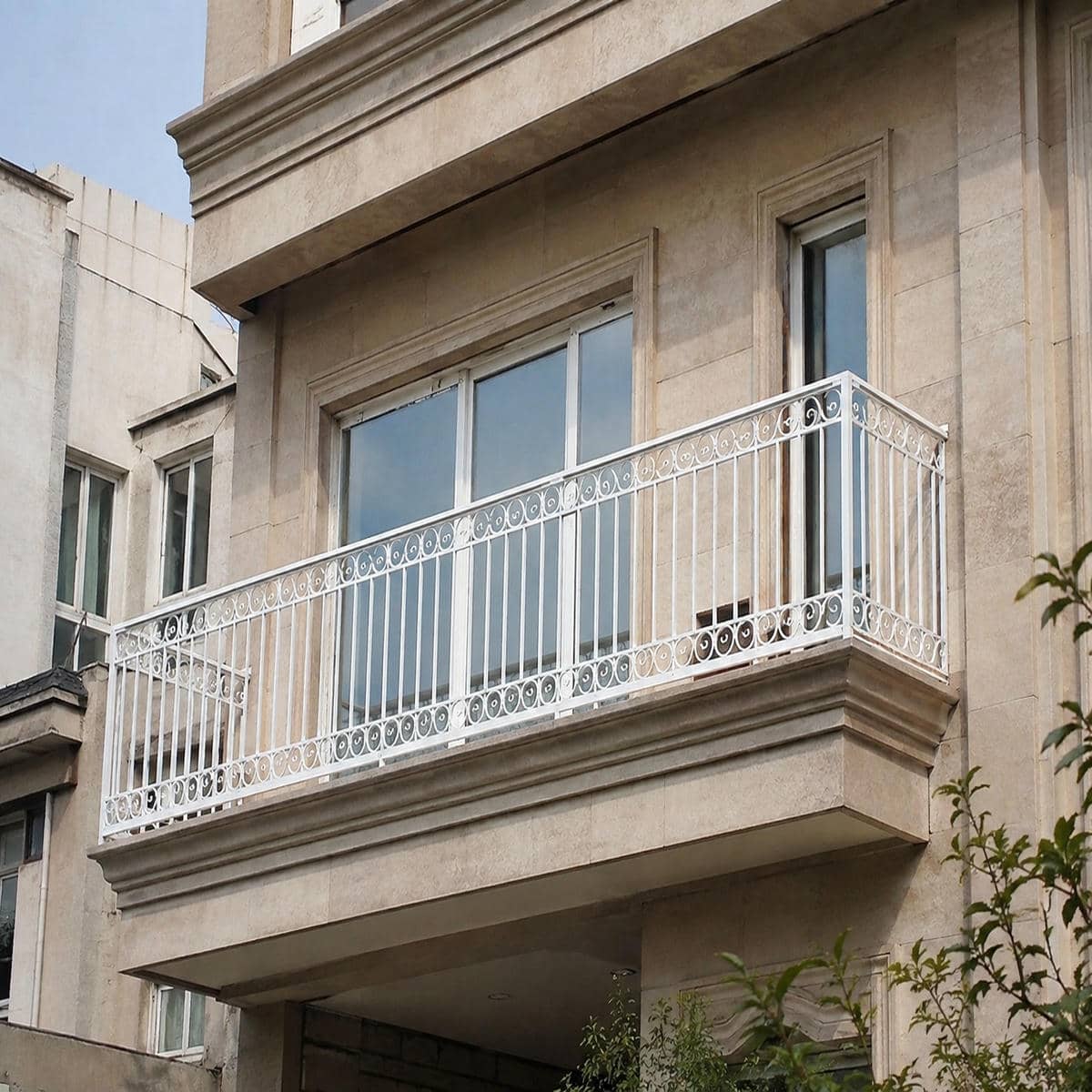 نرده راه پله فلزی با جوشکاری تمیز
