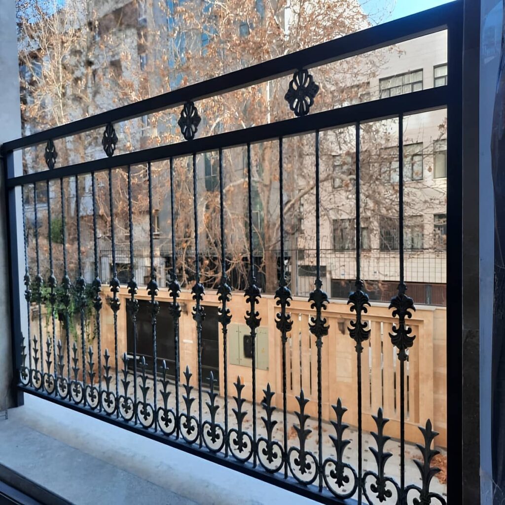هندریل راه پله با ظاهر مدرن